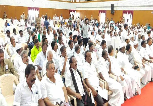 vellore district divided peoples suggestions meet govt arranged peoples avoid 